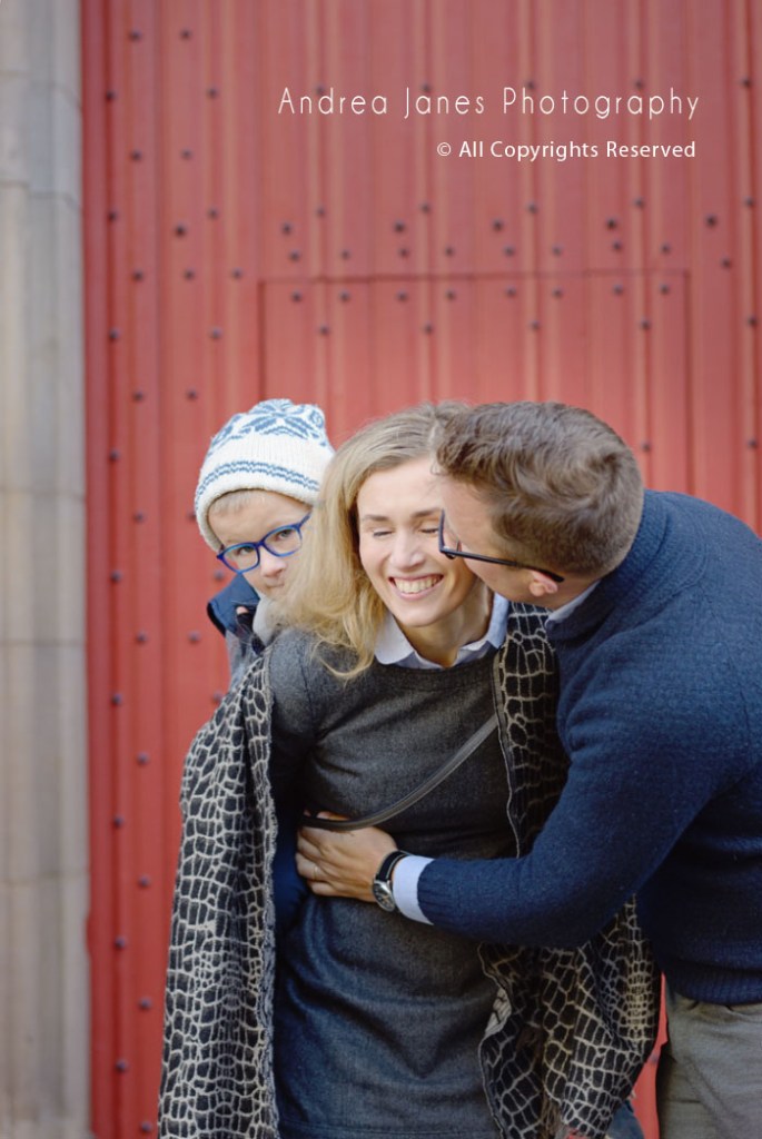 Family Photo Session in Utrecht kiss
